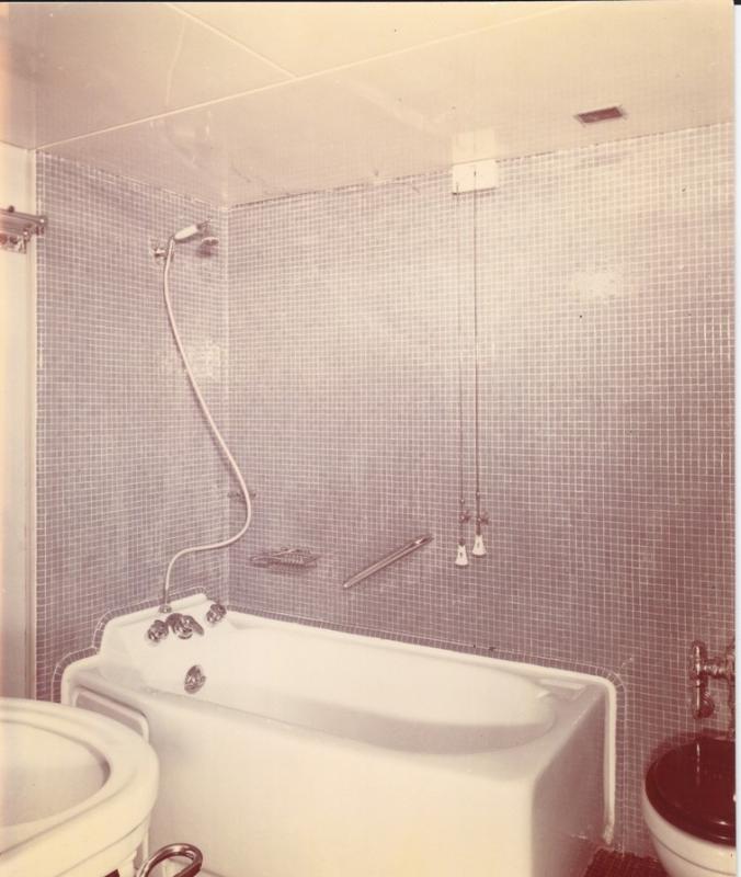 Federico Costa - Bagno di una cabina
