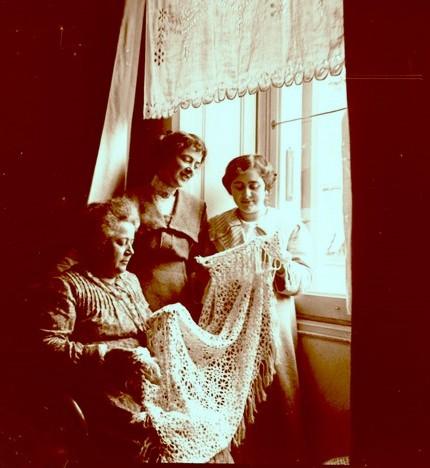 Rita Manari, Olga e Paola Franzoni