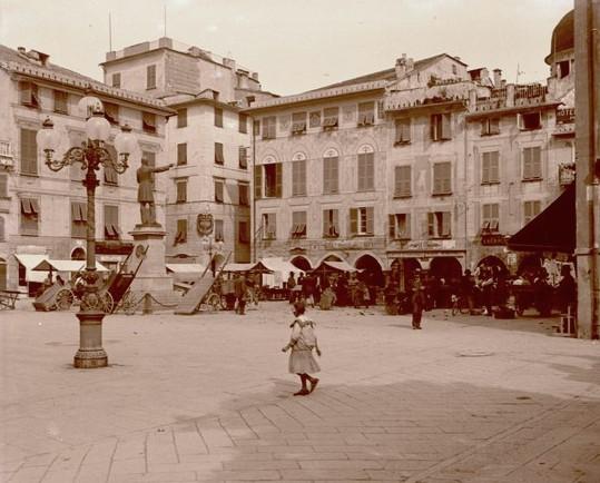 Chiavari -  piazza Mazzini