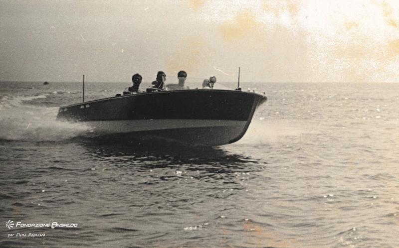 Cantieri Baglietto - motoscafo in navigazione