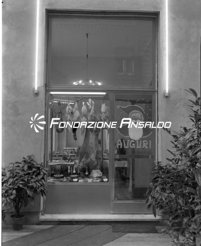 Genova - vetrina del ristorante Bolognese