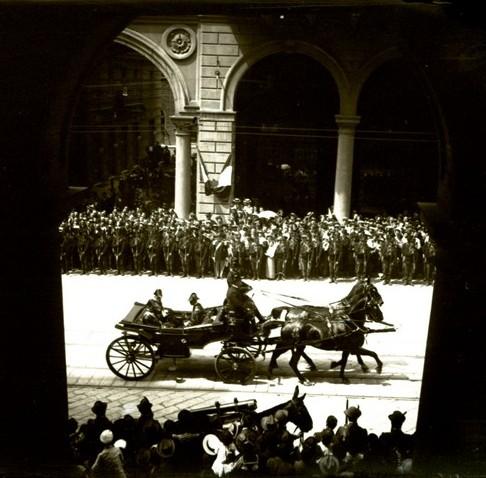 Arrivo dei sovrani - Carrozza autorità