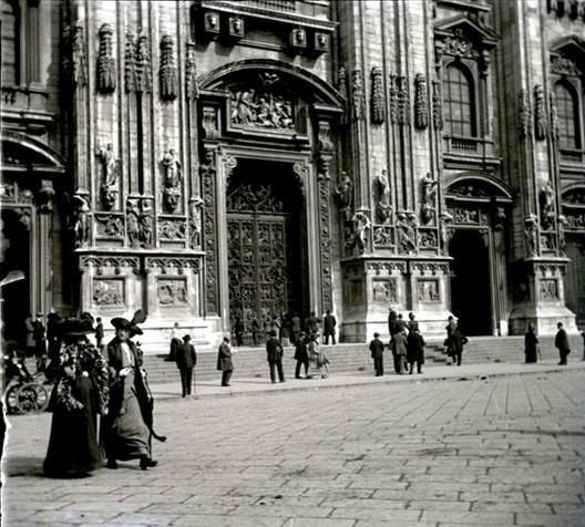 Milano - Duomo -  porte di Lodovico Pogliaghi