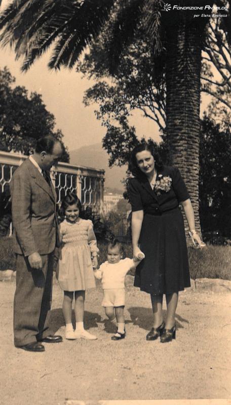 Famiglia Parodi - Giorgio Parodi con la moglie Elena, il figlio Andrea e una bambina