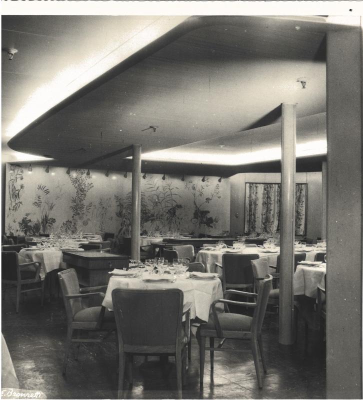 Sicilia - Sala pranzo prima classe dettaglio tende e pannello