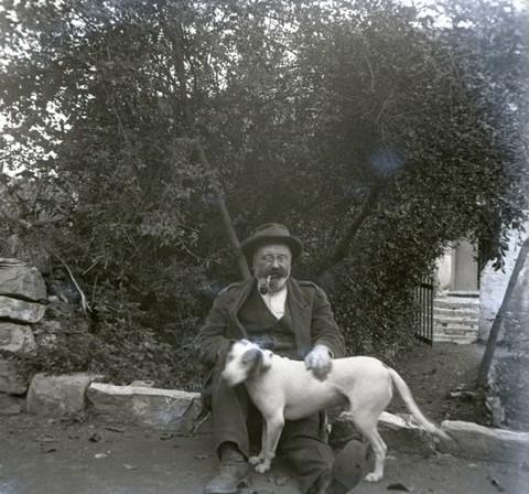 soggetto non identificato con Zar (cane)