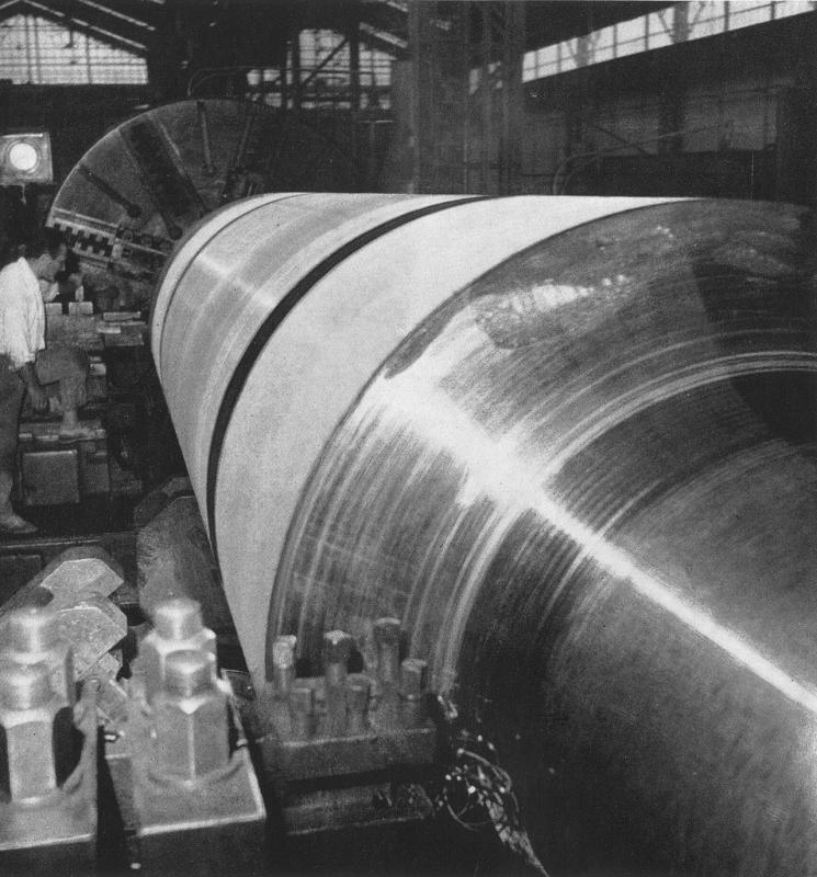Una lavorazione meccanica dello stabilimento SIAC dell'Italsider, n. 3, 1962