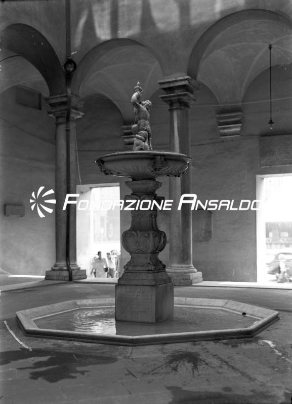 Genova - Palazzo Ducale - cortile