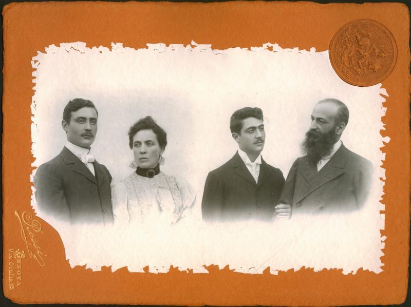 Pio Perrone, Cleonice Omati, Mario Perrone e Ferdinando Maria Perrone, 1900 circa
