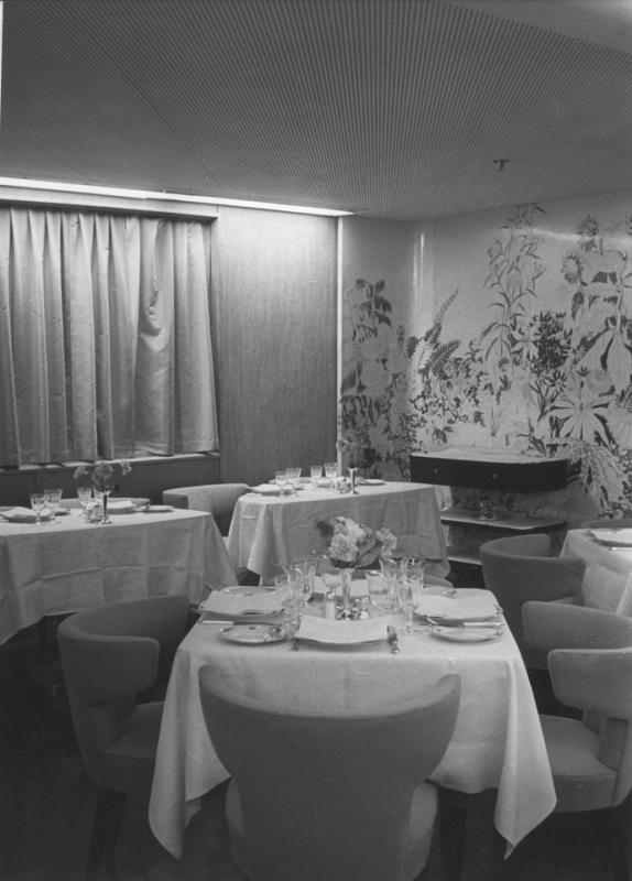 Enotria - Sala da pranzo con credenza a muro