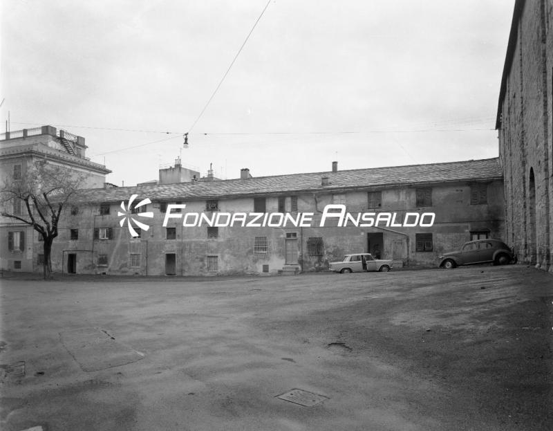 Genova - piazza Leopardi