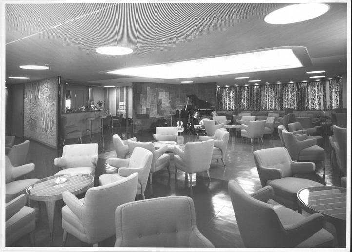 Enotria - Sala di soggiorno e bar