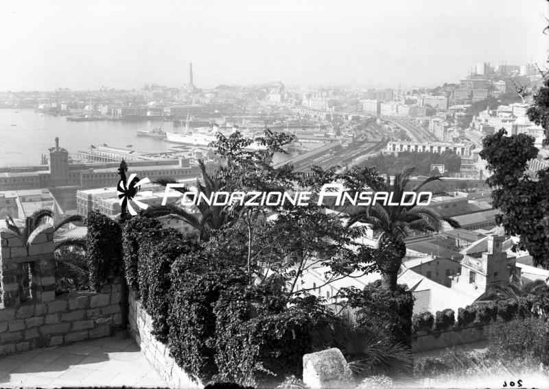 Genova - corso Dogali - Castello D'Albertis