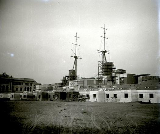 Esposizione Internazionale di Genova - Padiglione della Regia Marina in costruzione