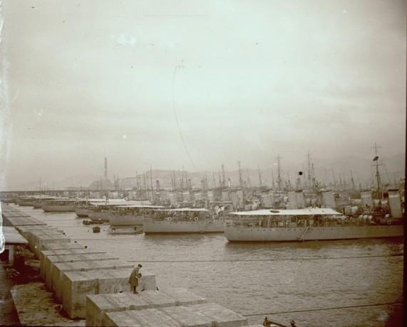 Genova - cacciatorpedinieri inglesi