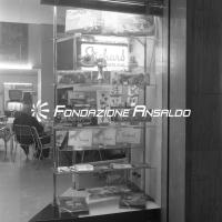 Genova - vetrina negozio Suchard