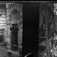 Piazza San Matteo. Casa dei D'Oria (originale)